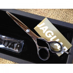 Jaguar "SAPHIR" 5.5" Champion Class Gold Line scissor.